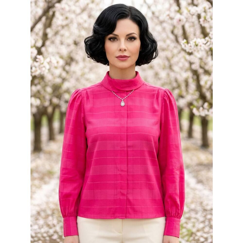 🔹️Vintage Josephine Fuchsia Satin Buttoned Long Bishop Sleeve Top Medium